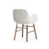 Normann Copenhagen Armstoel  Form Wit/ Eikenhout - Afbeelding 8