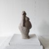 Beeld Dikke Dame Beige - Afbeelding 4